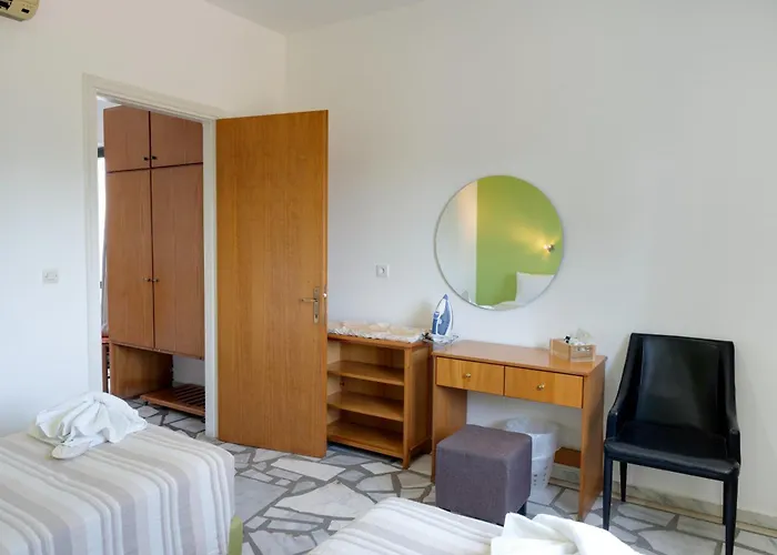 Ilios And Irene 9 4*