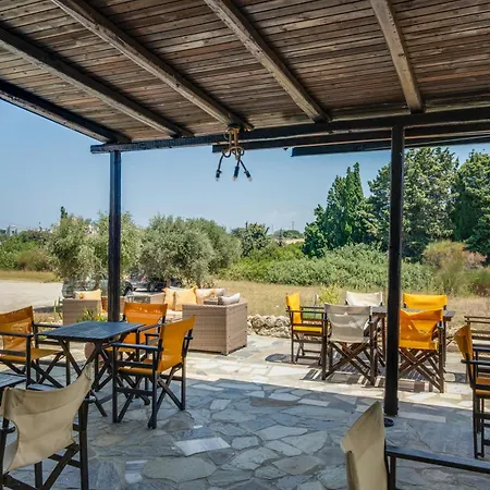 Ilios And Irene 9 Bed & Breakfast